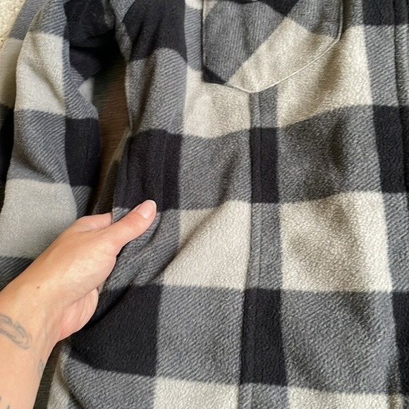 Canyon Creek Woman's Sherpa Plaid Flannel Zip Up Shacket - Picture 10 of 13